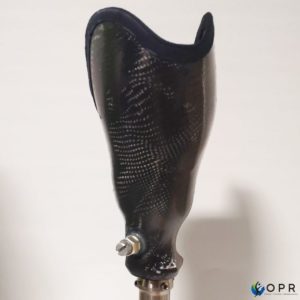 prothèse de jambe en carbone pour le tibia sans mousse esthétique personnes amputés en côtes d'armor et près de saint lô en normandie